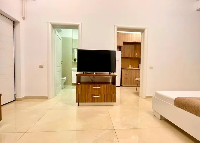 Apartman Address 10 *